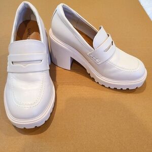 Lane Bryant Cream Wide Width Loafer Heels